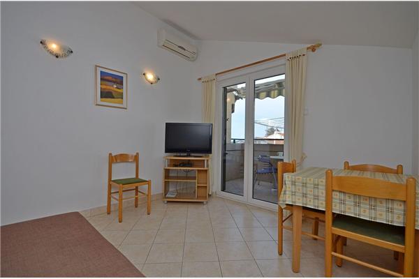 Apartment A2, for 4 persons