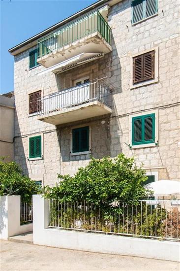 Apartments Centre In Stone House