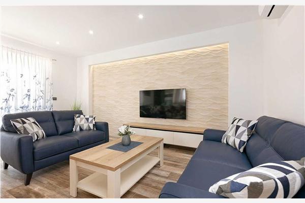 House K1, for 14 persons