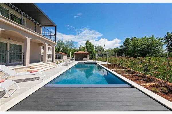 House K1, for 14 persons