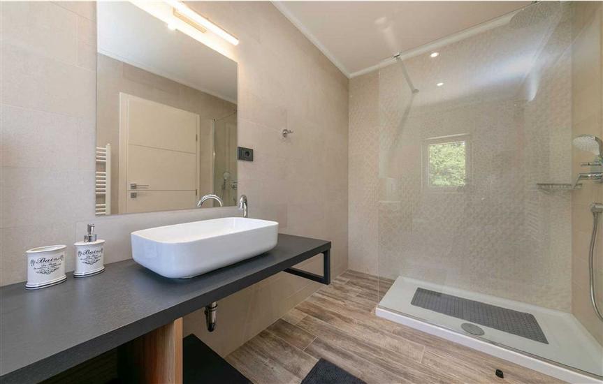 House K1, for 14 persons