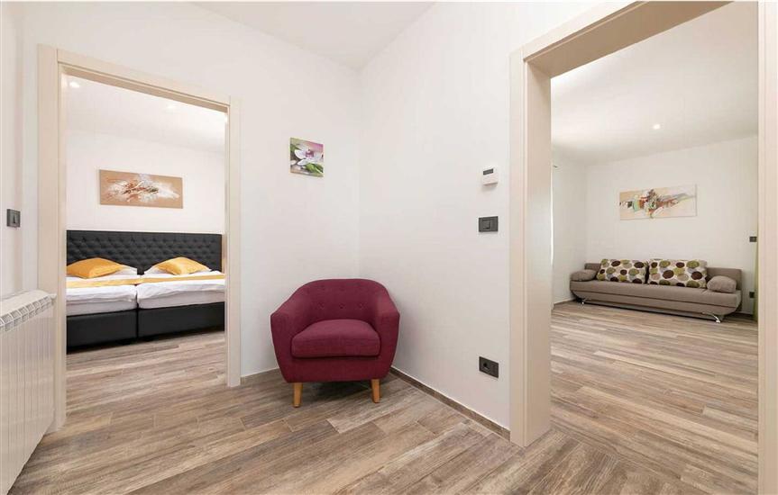 House K1, for 14 persons