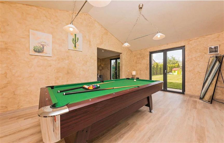 House K1, for 14 persons