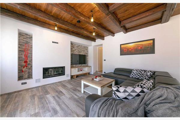 House K1, for 14 persons