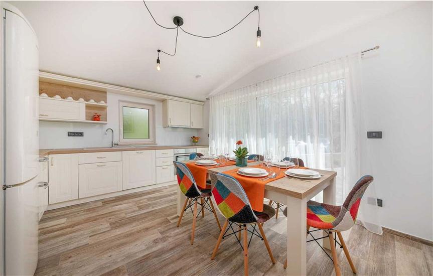 House K1, for 14 persons