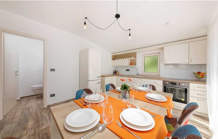 House K1, for 14 persons