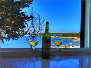 Apartment Rajka Koromačno (Raša), Size 52.00 m2, Airline distance to the sea 15 m, Airline distance to town centre 10 m