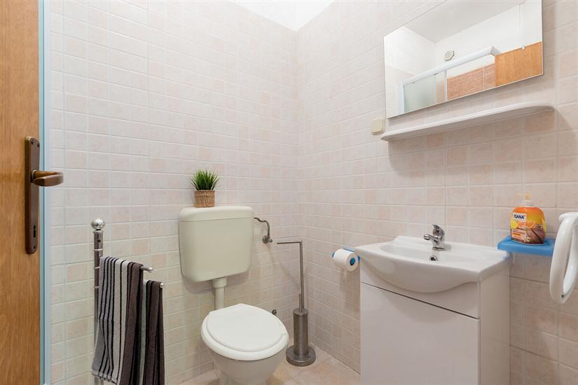 Apartment A1, for 5 persons