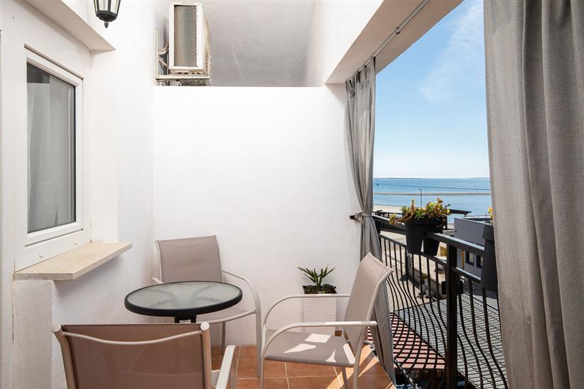 Apartment A1, for 5 persons