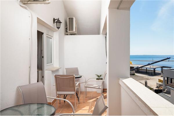 Apartment A1, for 5 persons