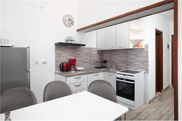 Apartment A2, for 5 persons