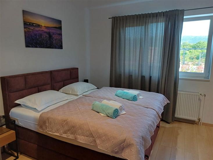 House K1, for 10 persons