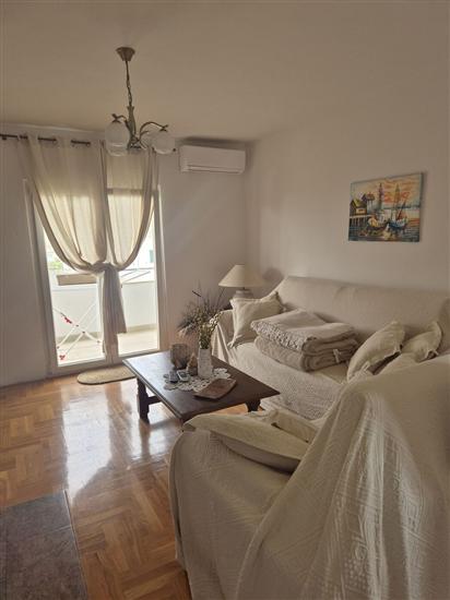 Apartment A1, for 5 persons