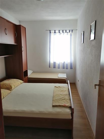 Apartment A2, for 5 persons