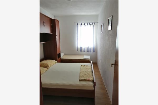 Apartment A2, for 5 persons