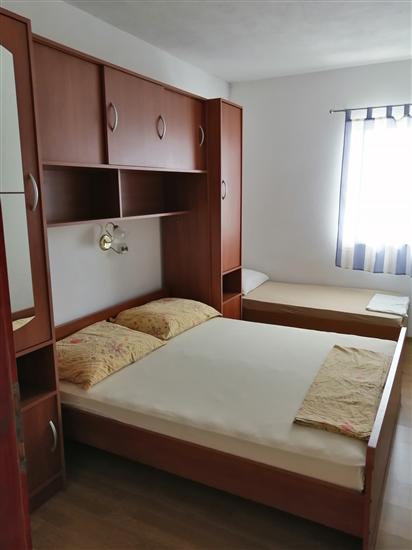 Apartment A2, for 5 persons