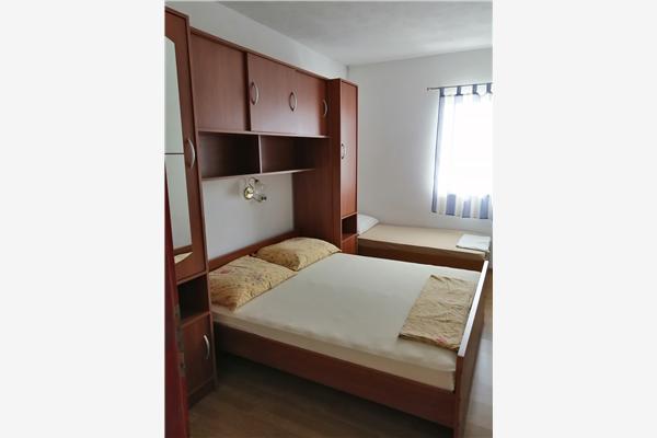 Apartment A2, for 5 persons