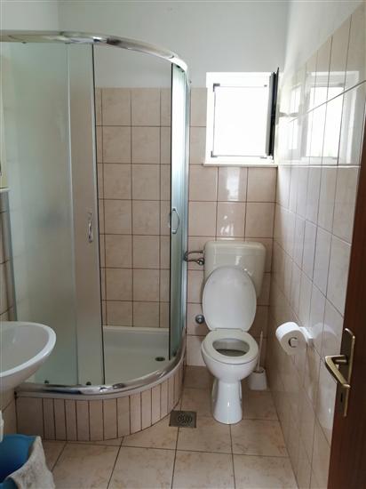 Apartment A2, for 5 persons