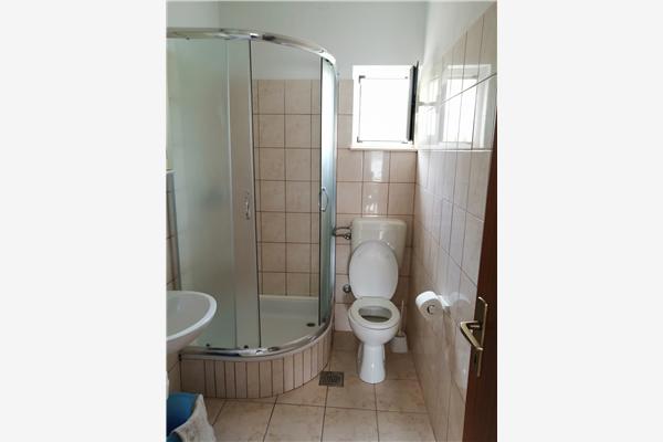 Apartment A2, for 5 persons