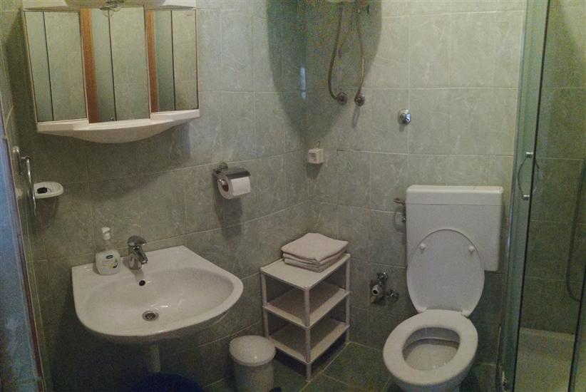 Apartment A3, for 6 persons