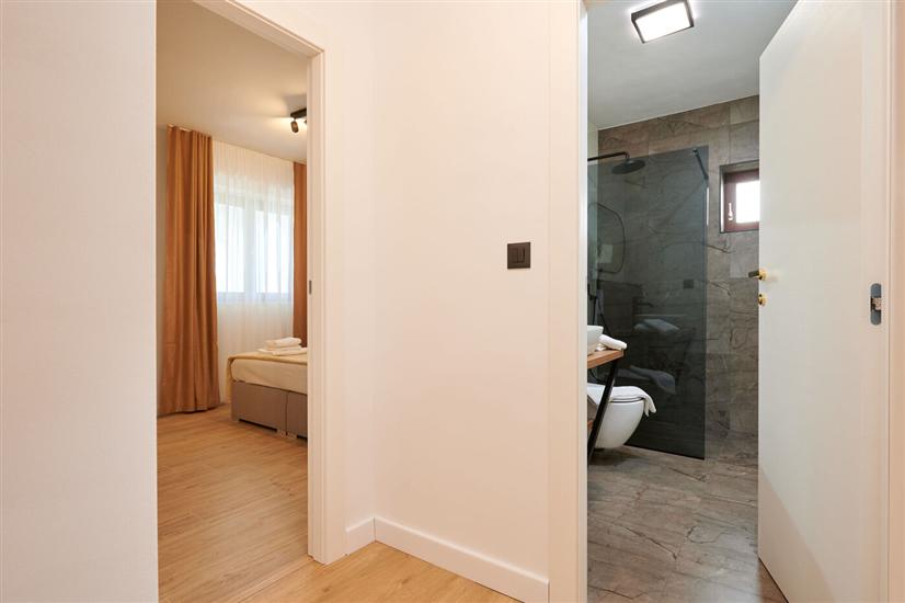 Apartment A1, for 5 persons