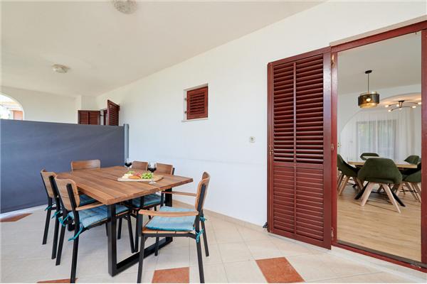 Apartment A1, for 5 persons