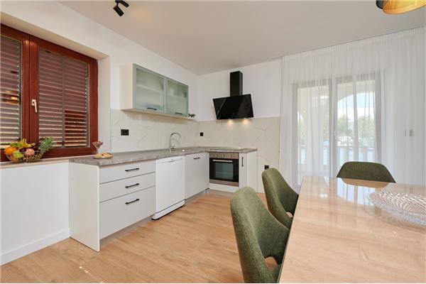 Apartment A1, for 5 persons