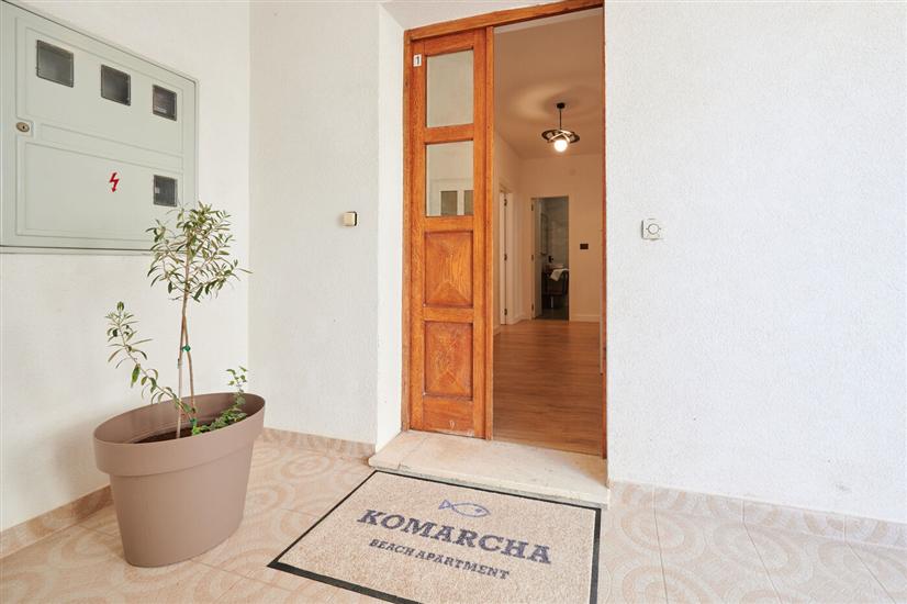 Apartment A1, for 5 persons