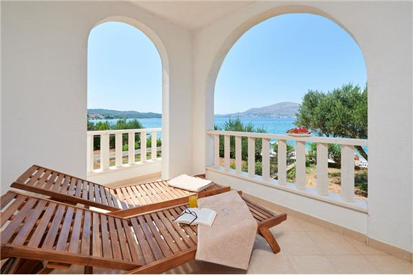 Apartment A1, for 5 persons