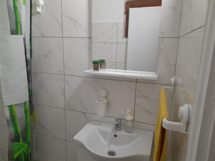 Apartment A4, for 3 persons