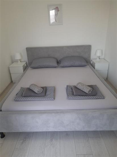 Apartment A6, for 5 persons