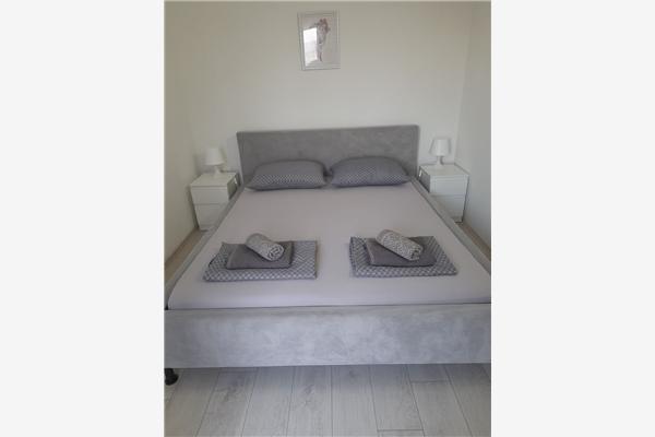 Apartment A6, for 5 persons