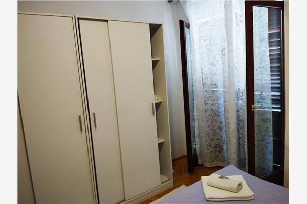 Apartment A1, for 6 persons