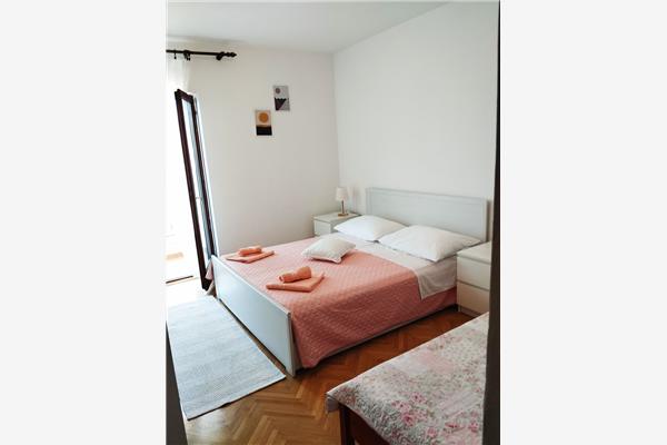 Apartment A1, for 6 persons