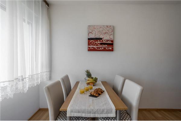 Apartment A1, for 6 persons