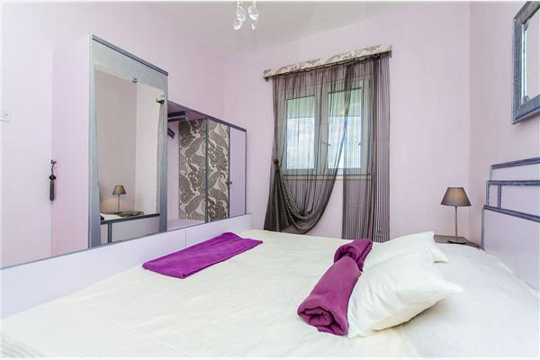 Apartment A1, for 5 persons