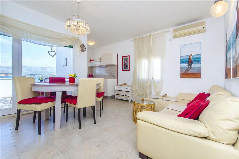 Apartment A2, for 5 persons
