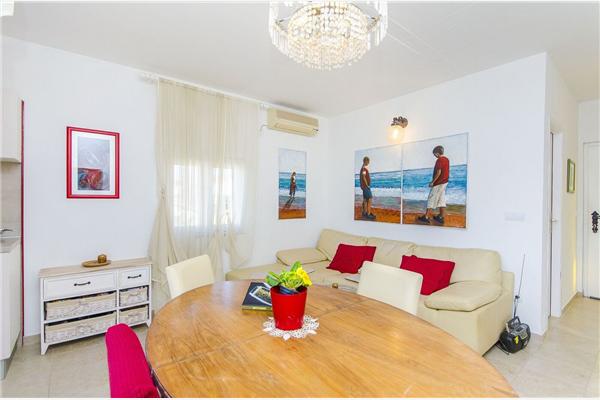 Apartment A2, for 5 persons