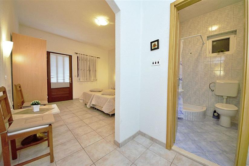 Apartment A1, for 7 persons