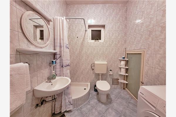 Apartment A1, for 7 persons