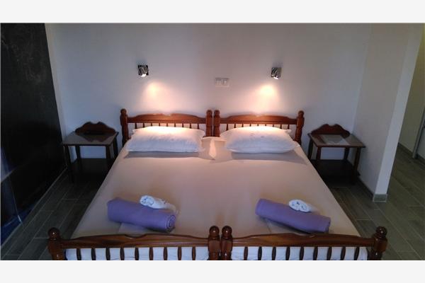 Apartment A1, for 3 persons