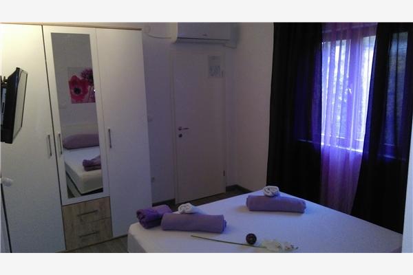 Apartment A2, for 3 persons