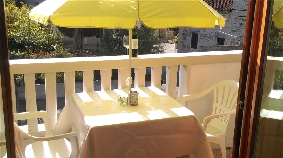 Room S3, for 2 persons