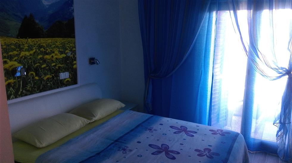 Room S3, for 2 persons