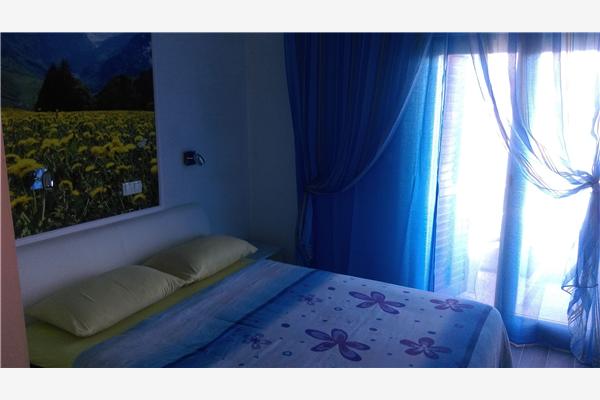 Room S3, for 2 persons