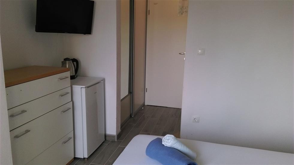 Room S3, for 2 persons