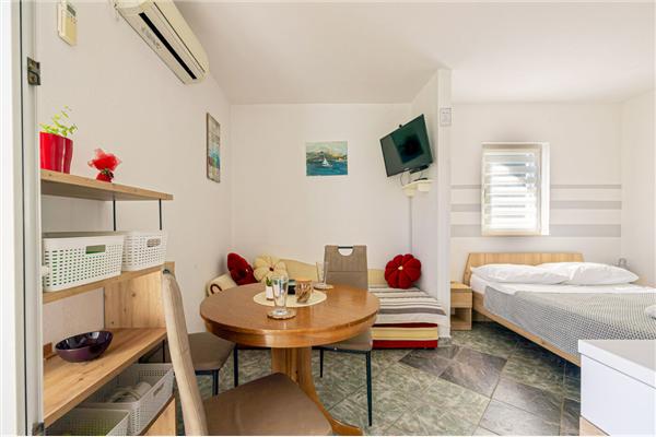 Apartment A1, for 3 persons