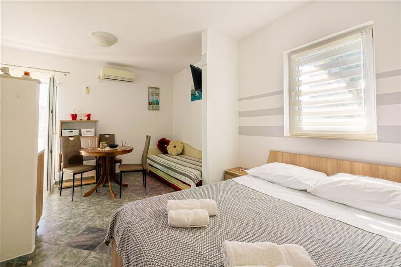 Apartment A1, for 3 persons