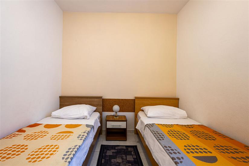 Apartment A2, for 7 persons