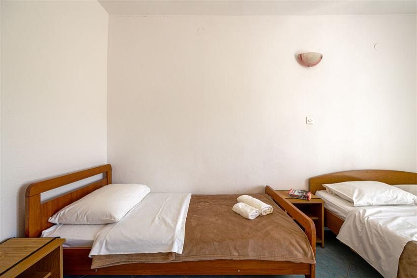 Apartment A2, for 7 persons